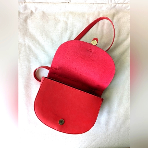 GAP leather crossbody bag - Picture 3 of 3